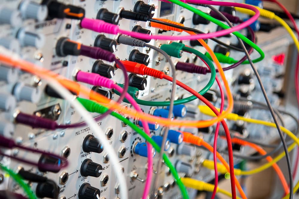 CONNECTIONS AT WORK CAN MAKE YOUR TEAM MORE SUCCESSFUL